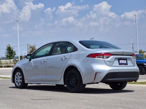 Used 2024 Toyota Corolla LE FWD image 7
