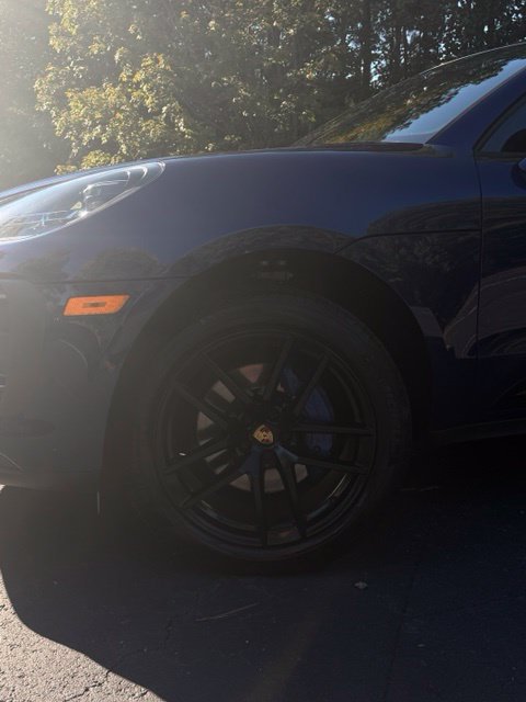Used 2023 Porsche Macan AWD/4WD image 33