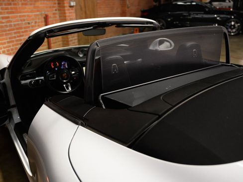 Used 2017 Porsche 911 Carrera S RWD image 18