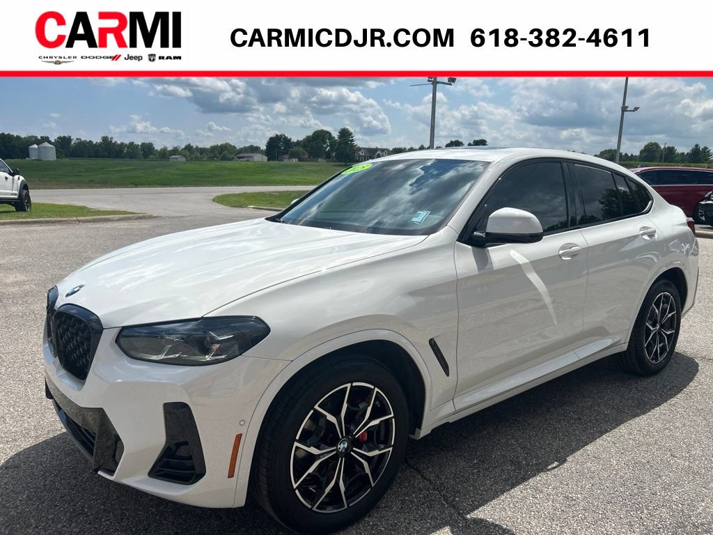 Used 2025 BMW X4 xDrive30i w/ Premium Package AWD/4WD image 3
