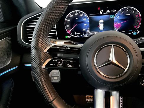 Certified 2024 Mercedes-Benz GLS 450 4MATIC image 24