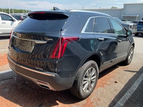 Used 2021 Cadillac XT5 Premium Luxury FWD image 7