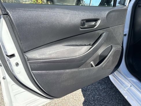 Used 2024 Toyota Corolla LE image 17