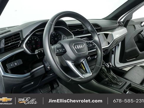 Used 2022 Audi Q3 2.0T Premium Plus image 4