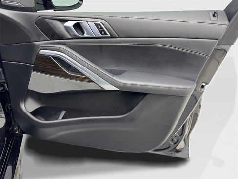 Used 2025 BMW X6 xDrive40i image 49