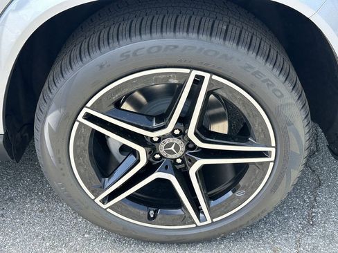New 2026 Mercedes-Benz GLS 450 4MATIC image 24