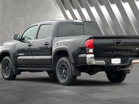 Used 2022 Toyota Tacoma SR5 image 6