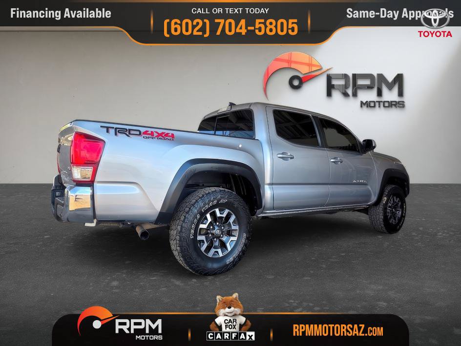 Used 2017 Toyota Tacoma TRD Off-Road AWD/4WD image 6