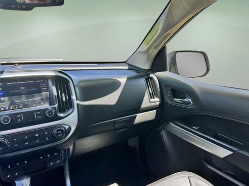 Used 2022 Chevrolet Colorado ZR2 AWD/4WD image 11