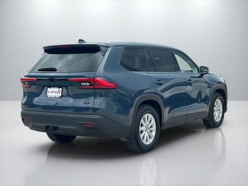Certified 2024 Toyota Grand Highlander XLE FWD image 5