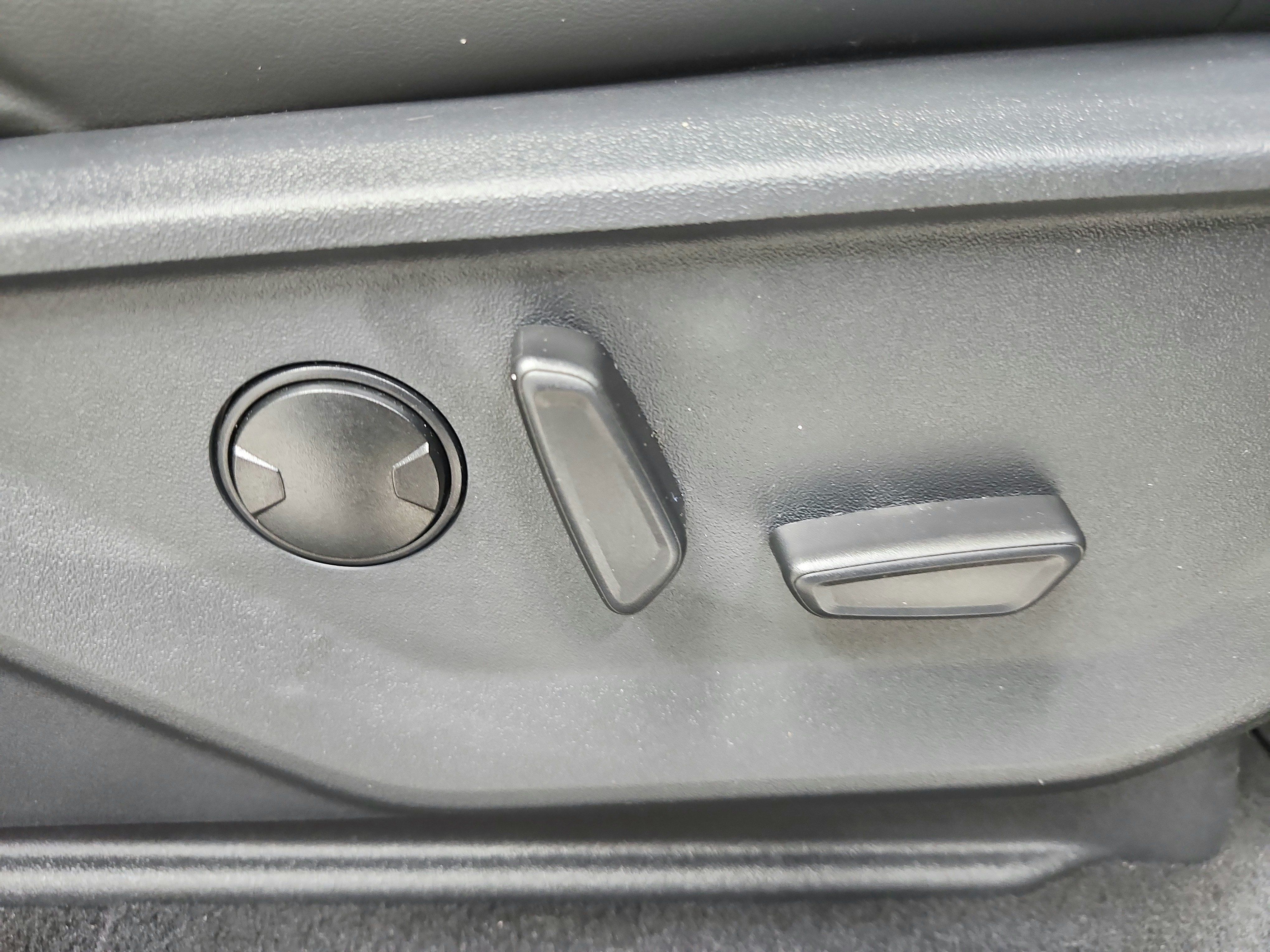 Used 2025 Ford Expedition Active AWD/4WD image 48