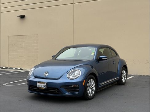 Used 2019 Volkswagen Beetle 2.0T S image 4