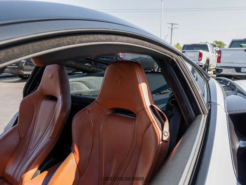 Used 2018 McLaren 720S Luxury image 38