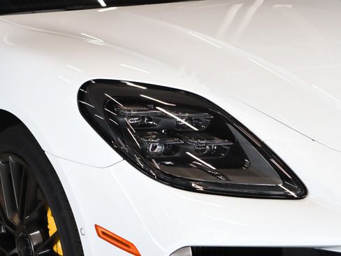 New 2026 Porsche Panamera Turbo S image 30