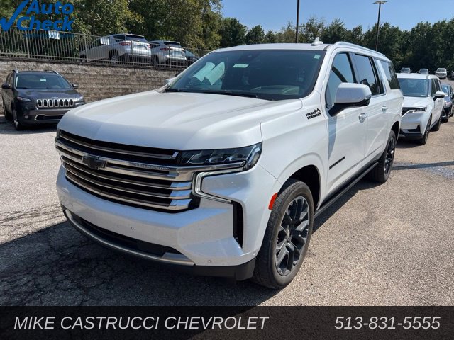 Used 2024 Chevrolet Suburban High Country w/ Advanced Technology Package AWD/4WD image 1