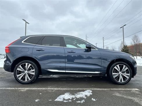 Used 2023 Volvo XC60 T8 Ultimate w/ Climate Package image 3