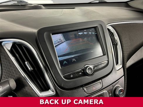 Used 2016 Chevrolet Malibu LT FWD image 13