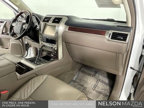 Used 2014 Lexus GX 460 460 image 30