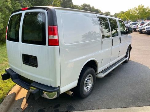 Used 2022 Chevrolet Express 2500 w/ Driver Convenience Package RWD image 30