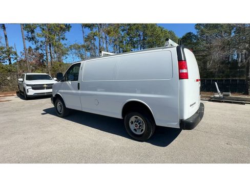 Certified 2023 GMC Savana 2500 w/ Driver Convenience Package image 2