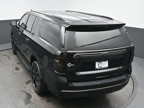 Used 2021 Chevrolet Suburban RST w/ Rear Media and Nav Package image 41