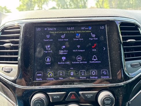 Used 2021 Jeep Grand Cherokee Trailhawk w/ Trailhawk Luxury Group AWD/4WD image 19