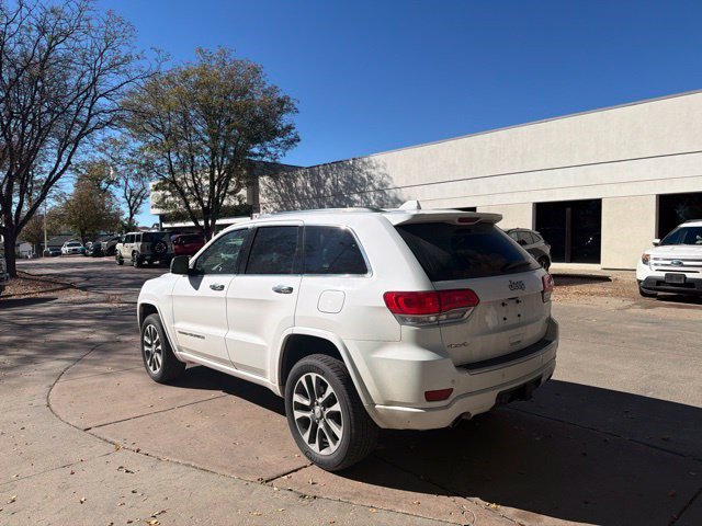 Used 2018 Jeep Grand Cherokee Overland AWD/4WD image 4
