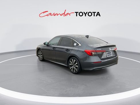 Used 2022 Honda Civic EX image 6