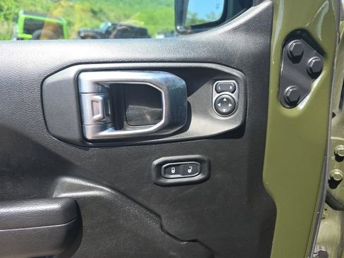 Used 2022 Jeep Wrangler Unlimited Sport AWD/4WD image 13