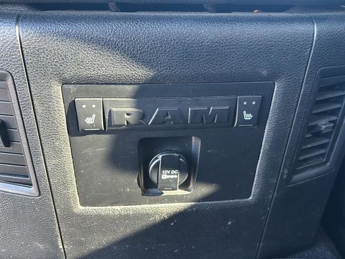 Used 2014 RAM 1500 Limited image 9