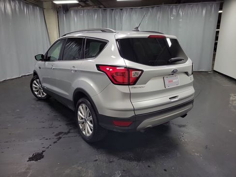 Used 2019 Ford Escape SEL image 7