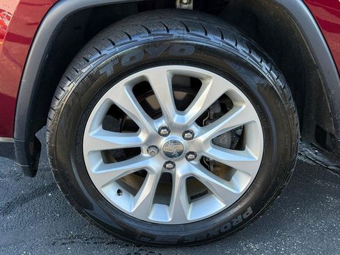 Used 2017 Jeep Grand Cherokee Limited w/ Trailer Tow Group IV image 9