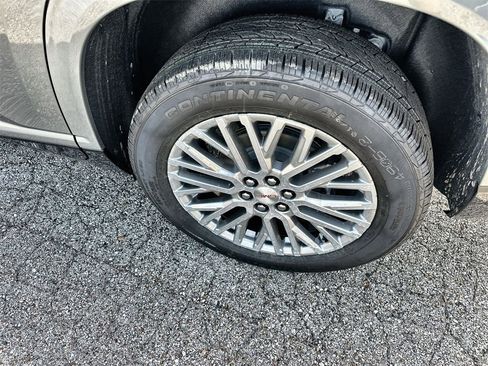 New 2026 GMC Acadia Denali w/ Super Cruise Package image 12