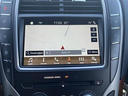 Used 2016 Lincoln MKX Reserve w/ Luxury Package image 18