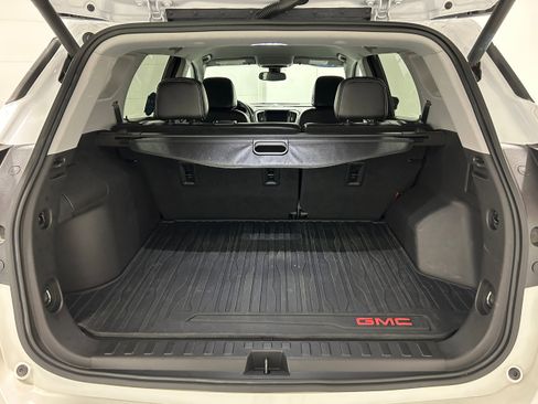 Used 2022 GMC Terrain SLT w/ Infotainment Package II image 31