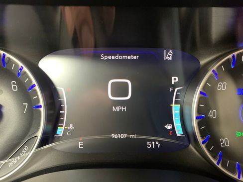 Used 2020 Chrysler Pacifica Limited w/ Tire & Wheel Group image 36