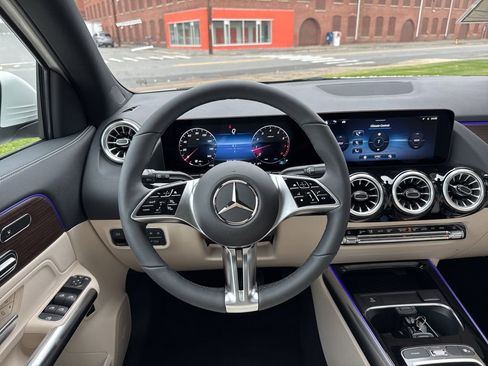 New 2026 Mercedes-Benz GLA 250 4MATIC image 22