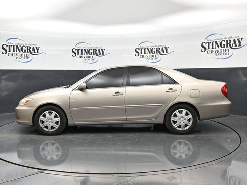 Used 2002 Toyota Camry XLE FWD image 4