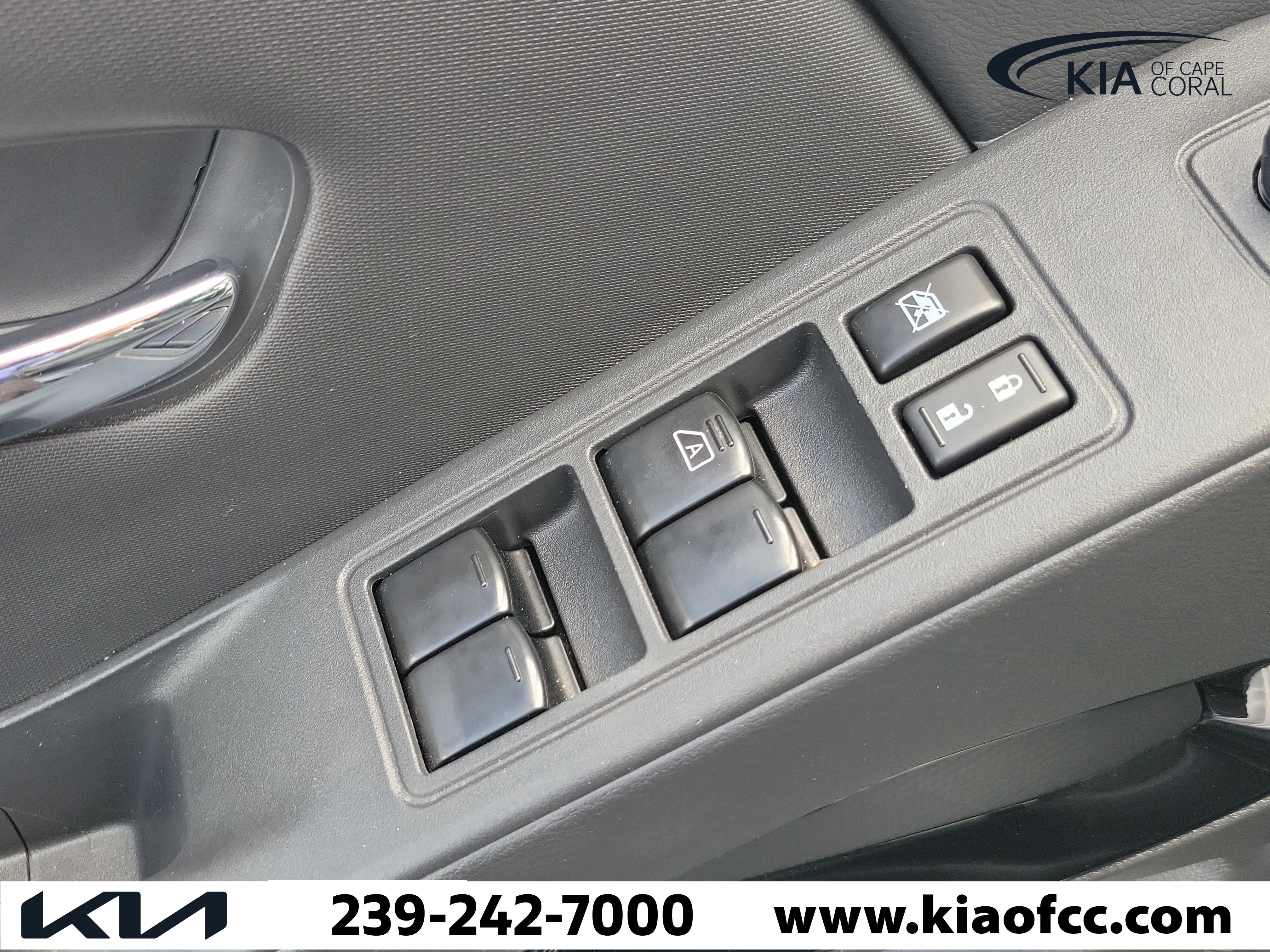 Used 2023 Nissan Frontier SV w/ Midnight Edition Package AWD/4WD image 23