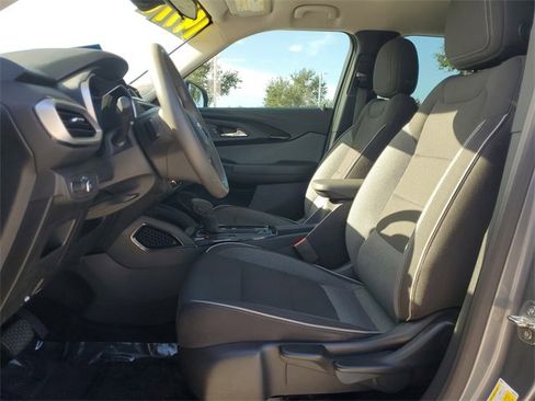 Used 2021 Chevrolet TrailBlazer LS image 17