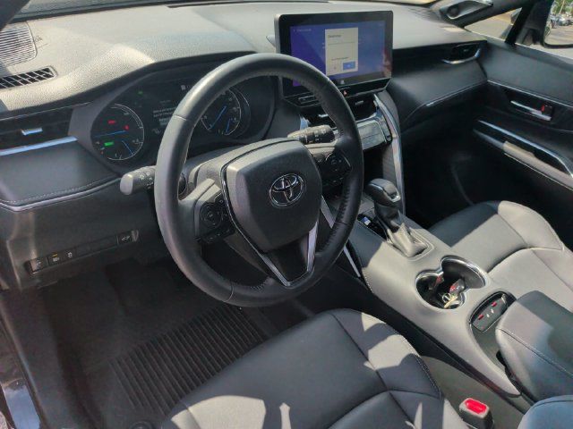 Used 2023 Toyota Venza XLE AWD/4WD image 13