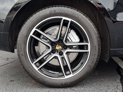 Certified 2021 Porsche Macan Turbo AWD/4WD image 13