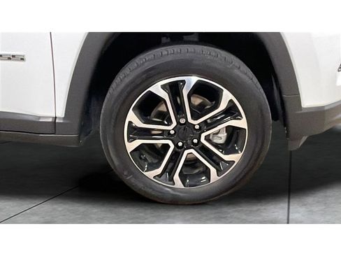 Used 2022 Jeep Compass Limited AWD/4WD image 19