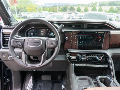 New 2026 GMC Sierra 2500 Denali Ultimate w/ Max Trailering Package AWD/4WD image 16