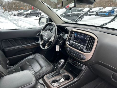 Used 2022 GMC Canyon Denali image 27
