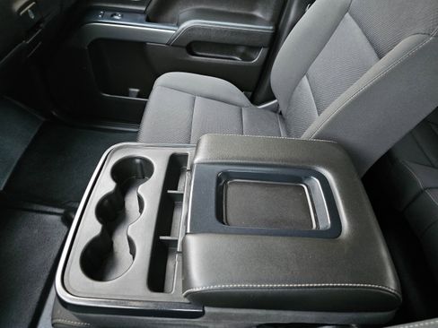 Used 2018 Chevrolet Silverado 1500 LT image 13