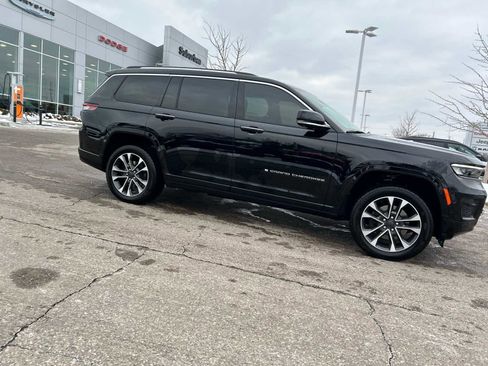 Certified 2023 Jeep Grand Cherokee L Overland w/ Advanced Protech Group III image 7