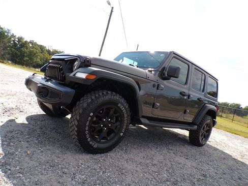 Used 2020 Jeep Wrangler Unlimited Sport image 33