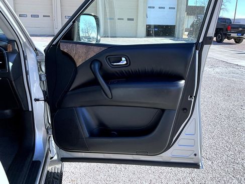 Used 2021 Nissan Armada SL w/ Captain's Chairs Package image 17