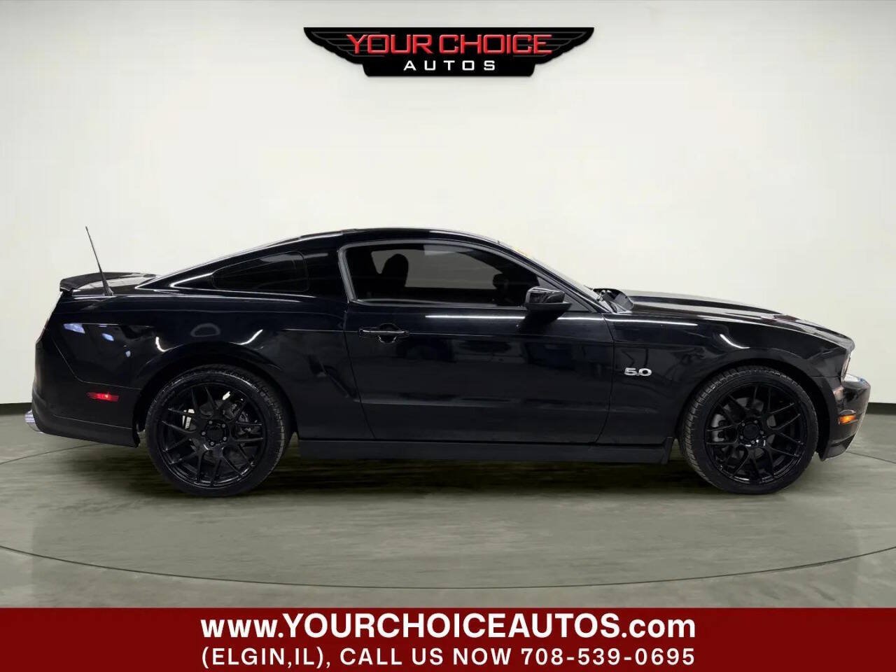 Used 2012 Ford Mustang GT Premium RWD image 8